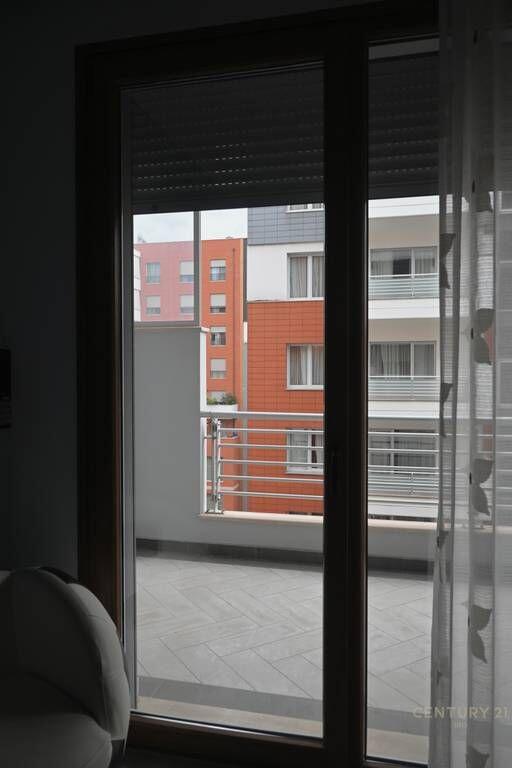 Appartamento 3+1 in affitto nel Complesso Delijorgji, Tirana 1.300 € /Mese