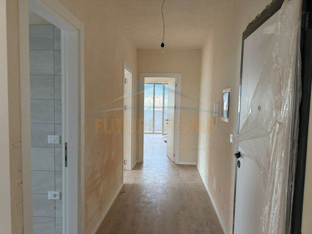 For sale, Apartment 2+1+2, United School