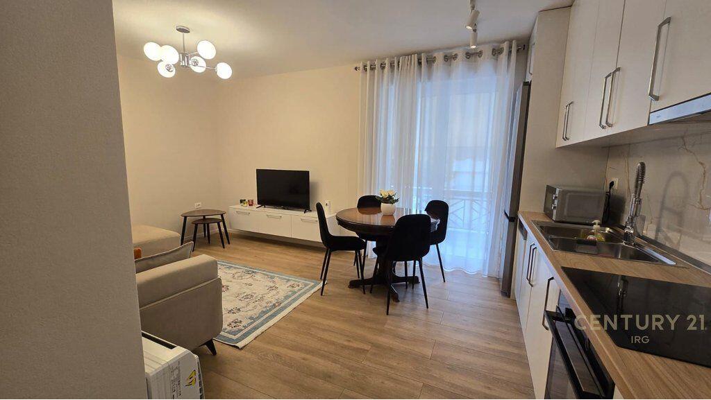 APPARTAMENTO 2+1 IN AFFITTO, VICINO A MYSLYM SHYRI !
