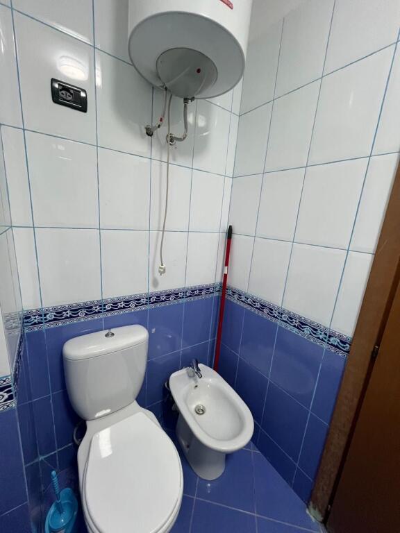 Apartament 1+1 me qera prane Petro Ninit!
