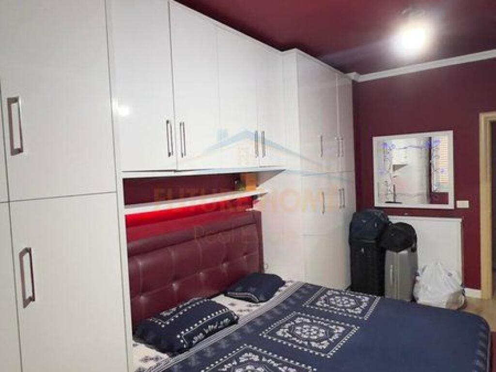 Vendesi Appartamento 1+1 Vicino a Eleonora, Kodra e Diellit, Tirana.