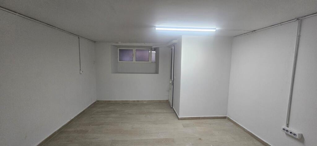 Business premises for rent at Moskat Buildings