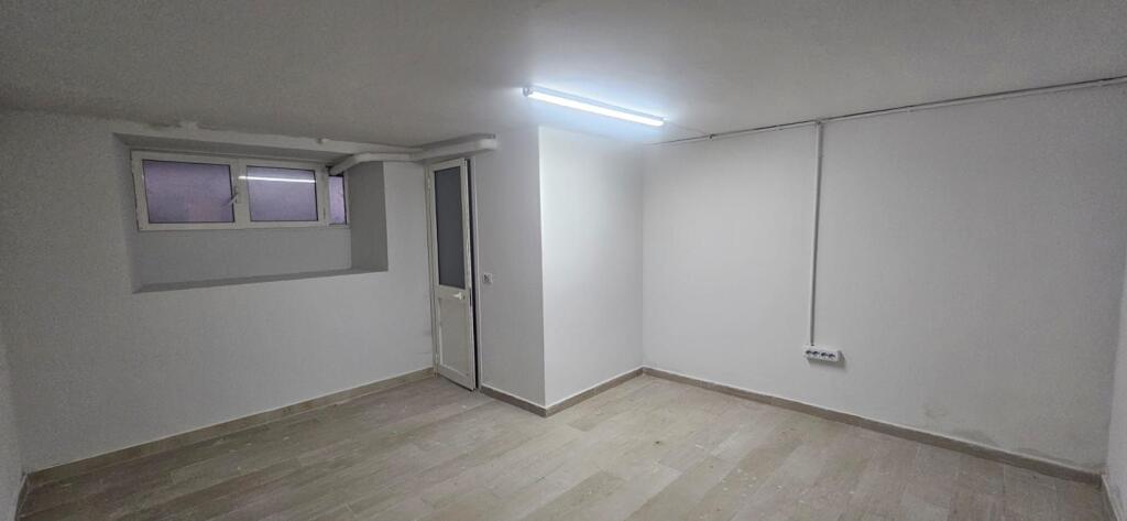 Business premises for rent at Moskat Buildings