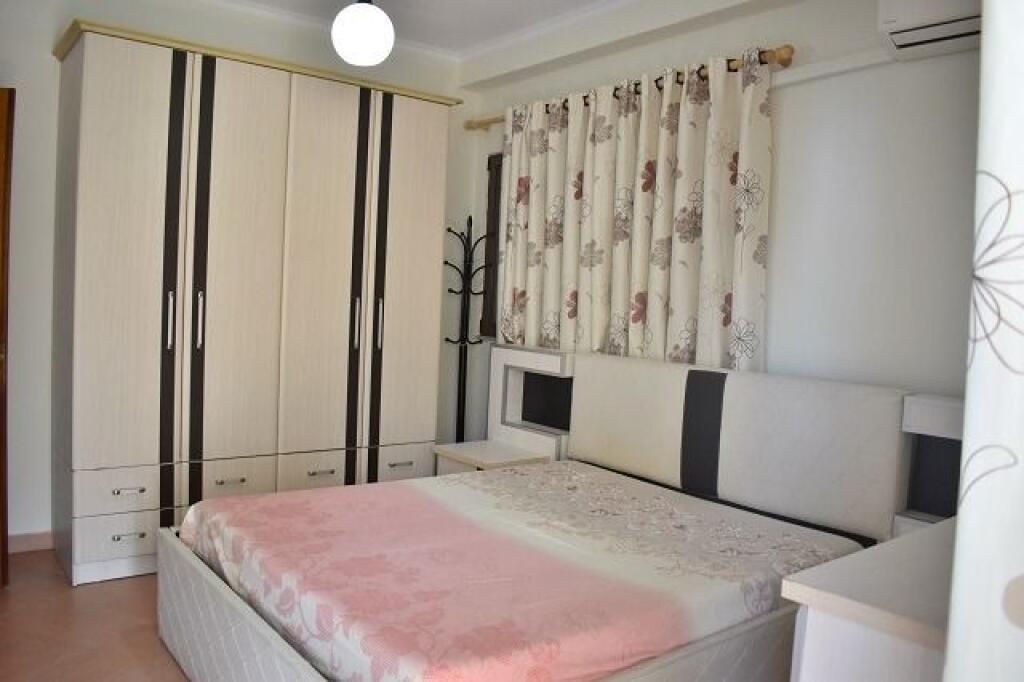 For rent at Zgara 5 Maji 3+1+2wc+2 balconies