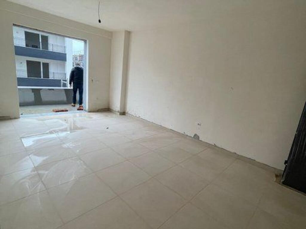Shitet, Apartament 1+1+Verande, Paskuqan.