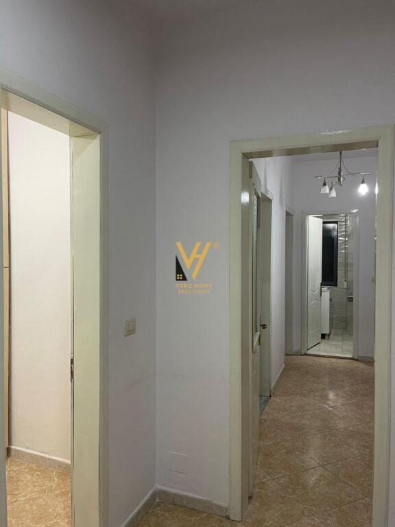 JEPET APARTAMENT 2+1+2+BLK ME QIRA TE KOMUNA E PARISIT 68.000 LEKE