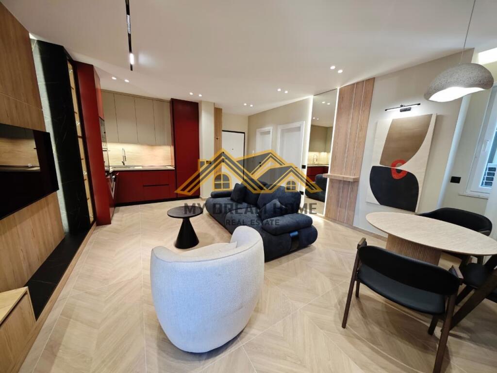 SUPER APPARTAMENTO 1+1 NEL CENTRO DI DURRËS, IN VENDITA !