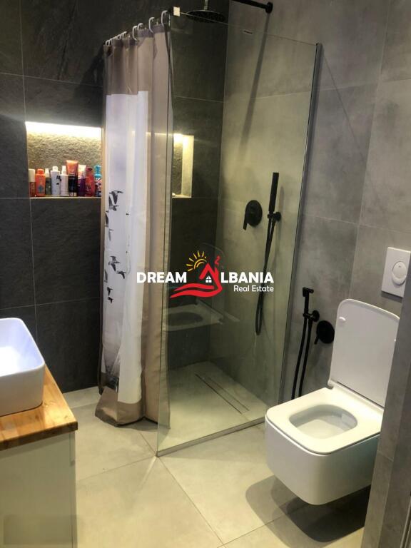 Affittasi appartamento 2+1 presso Komuna Parisit – Tirana (ID 42215062)