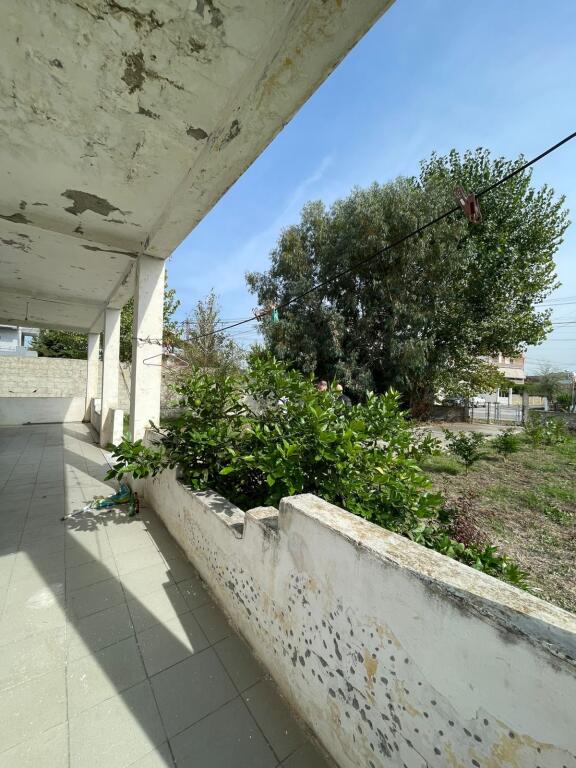 🏡 VENDESI CASA 2+1 CON TERRENO –XHAMIA PLAZH DURRES