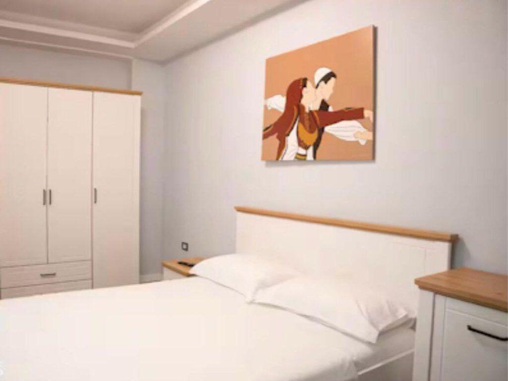 Appartamento 2+1 In Affitto in via Gjon Bukuzu, vicino al Ristorante Durrësi, Tirana 900 € /Mese