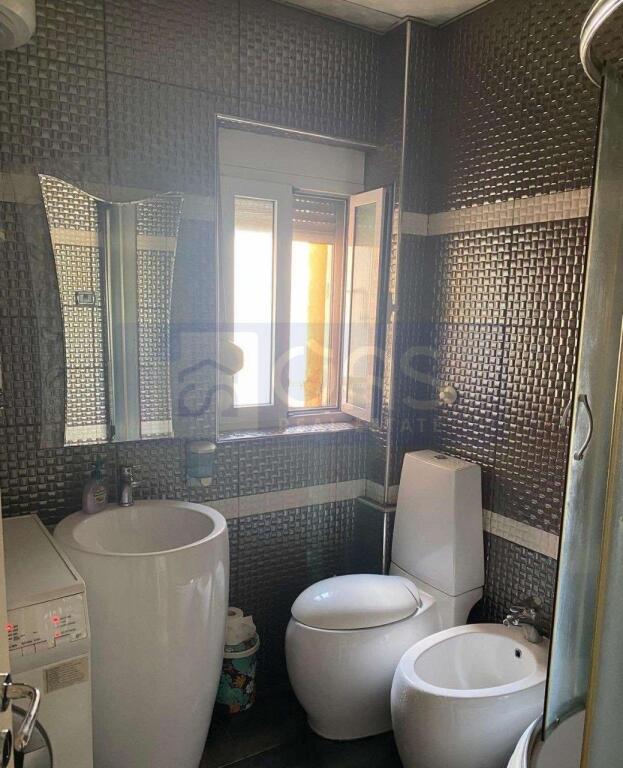 Appartamento 1+1 in affitto in Via Durazzo .