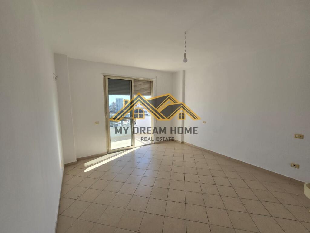 APARTMENT FOR RENT NEAR THE INDUSTRIAL MARKET!
