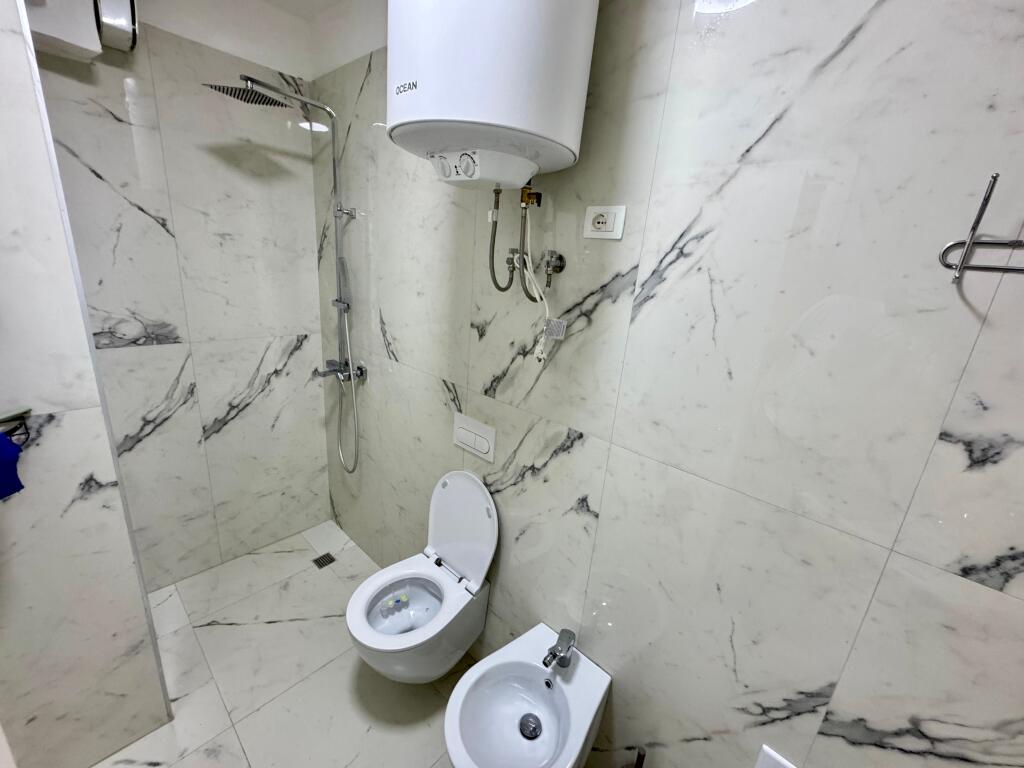 📣 AFFITTO Appartamento 1+1 📍Centro Tirana (Vicino al Caffè Flora) ✨
