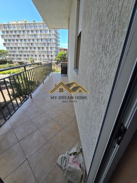 SHITET APARTAMENT 2+1+ NJE POST PARKIMI TEK SHKEMBI I KAVAJES!!
