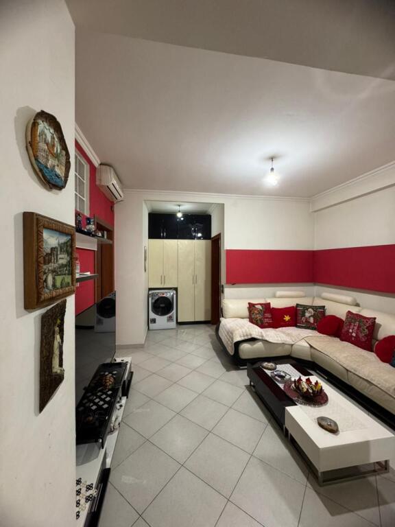 Jepet me qira apartament 2+1 ne Astir!
