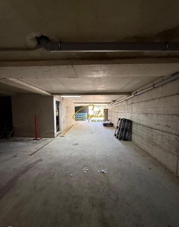 WAREHOUSES FOR RENT 200 M2 KOMBINAT 50,000 LEKE