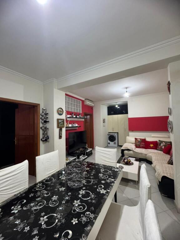 Jepet me qira apartament 2+1 ne Astir!
