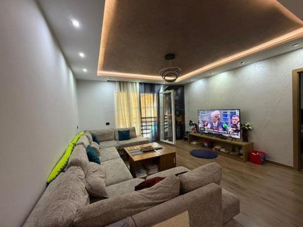 Shitet, Apartament 2+1, Niku Construction, Komuna e Parisit