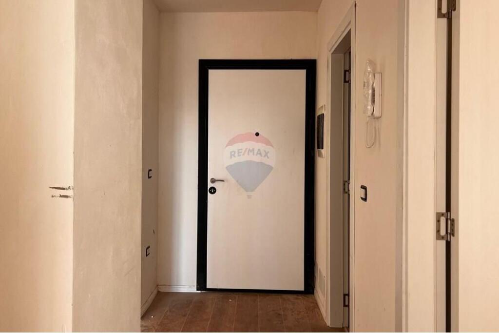 SUPER 2+1 APARTMENT FOR SALE NEAR THE AVIATION FIELD!