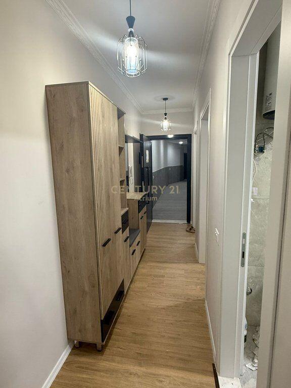 JEPET APARTAMENT 2+1 ME QIRA TEK (KOMPLEKSI MOLLA) NE ASTIR!