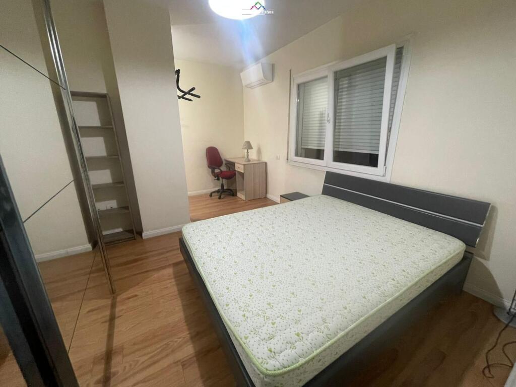 Apartament Me Qera 2+1+2 Tek Zogu I Zi (ID B2201590) Tirane.