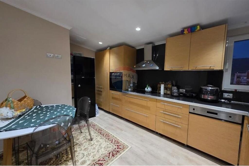 PENTHOUSE PER SHITJE NE QENDER!