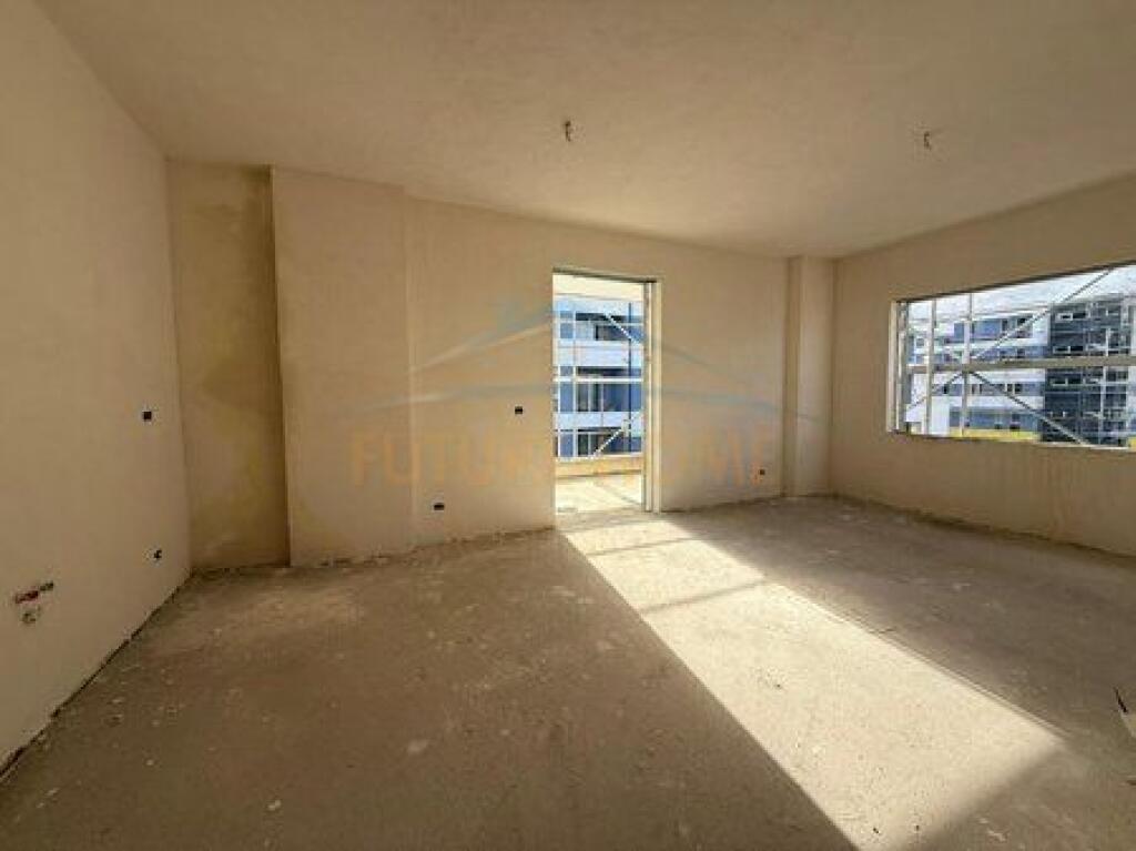 Shitet, Apartament 1+1, Univers City