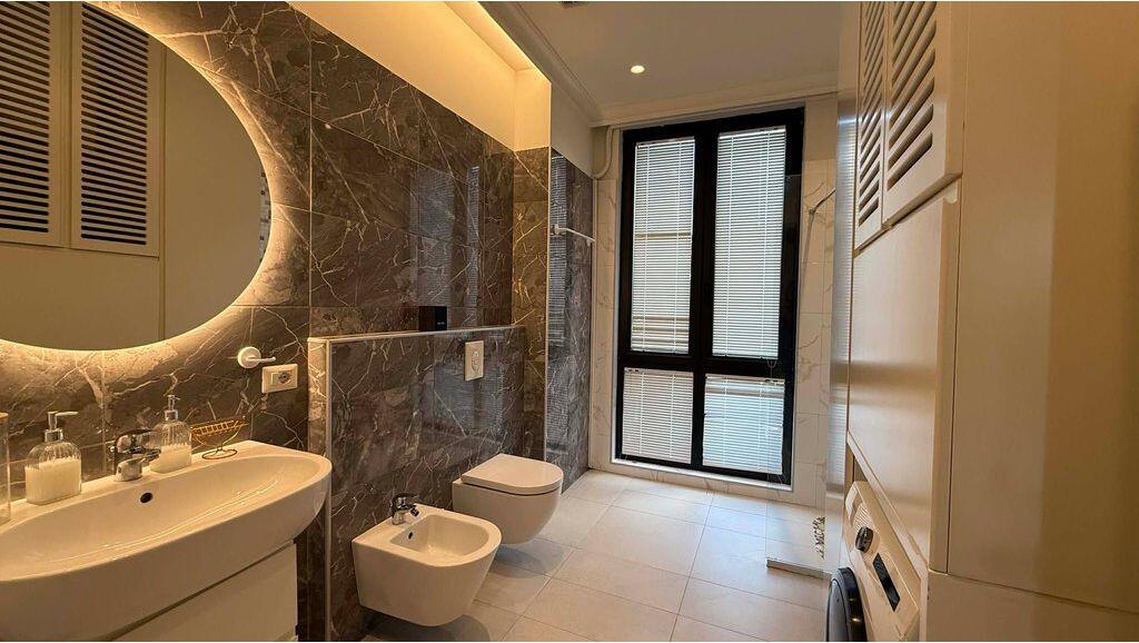 PARK GATE, APARTAMENT 2+1+2+ POST PARKIMI PËR QIRA!