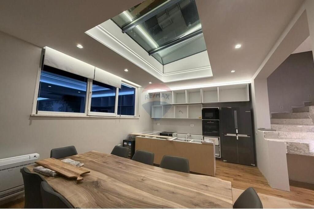 ✨Villa in Affitto | 📍Farkë, Tirana