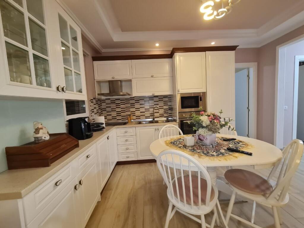 2+1, well furnished, near the dry lake near hotel Radison, 1000 euros with parking