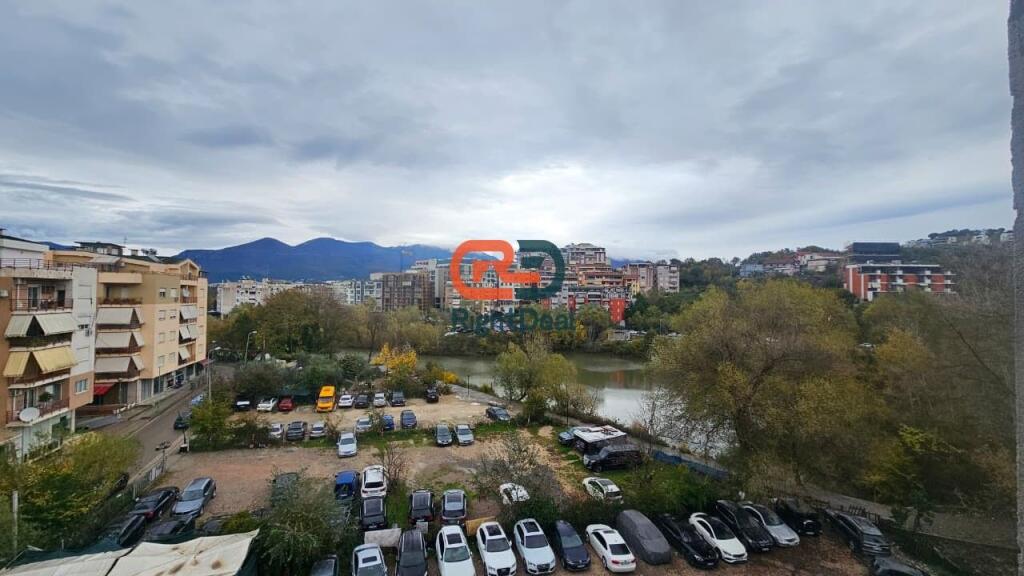 Tek Liqeni I Thate, Shitet Super Apartament 2+1+2, Me Pamje Spektakolare !!