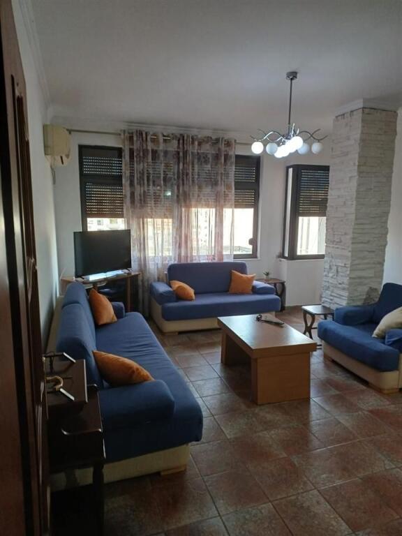 🏢 Jepet me qira Apartament 2+1+2 – Qendra e Tiranës (Zona e Selvisë)