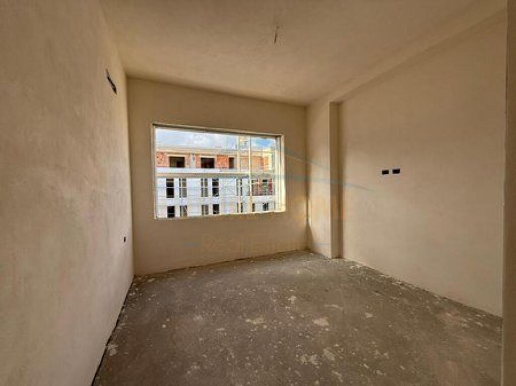 Shitet, Apartament 1+1, Univers City