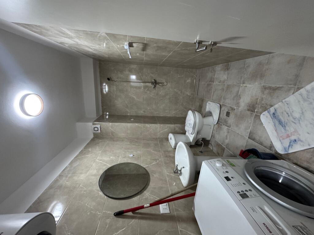 Rent Apartment 2+1  Price 40,000 new lek  Near 5 maji
