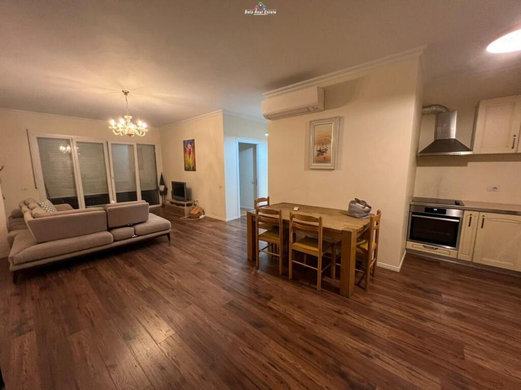 Apartament Me Qera 2+1+2 Tek Zogu I Zi (ID B2201590) Tirane.