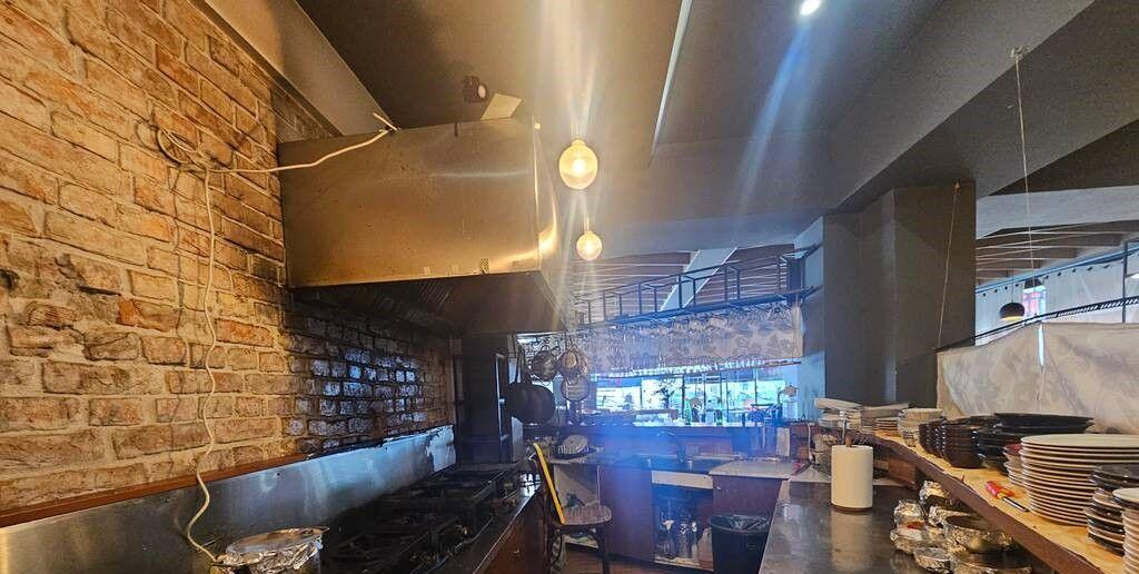 AFFITTIAMO LOCALE BAR-CAFFÈ A MYSLYM SHYRI!