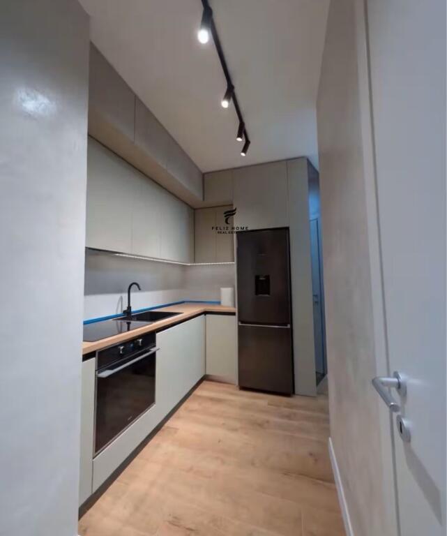APARTAMENT ME QERA 2+1 STADIUMI DINAMO 90.000 LEKE