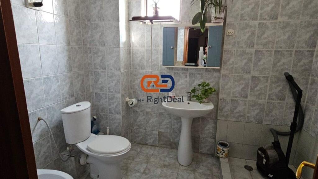 At Fortuzi Street, Apartment 3+1+2 for Rent, With Ideal Location!!!