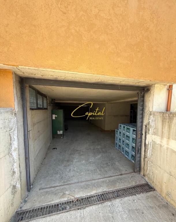 WAREHOUSES FOR RENT 200 M2 KOMBINAT 50,000 LEKE