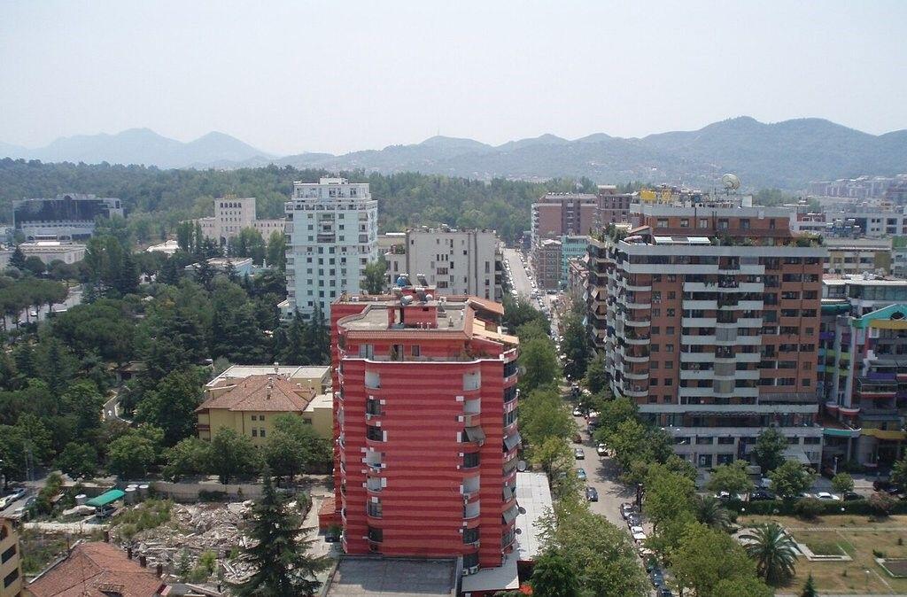 Unità commerciale in vendita, piano terra nella zona di Ish - Blloku, ritorno sicuro sull'investimento!