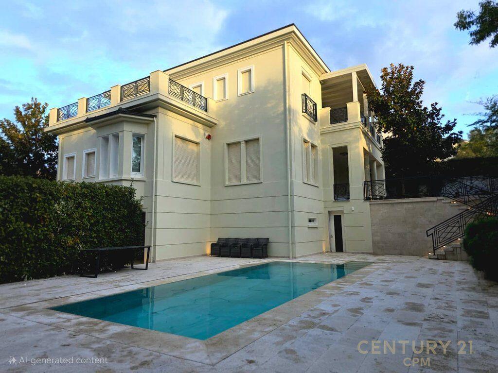 WE SELL LUXURY VILLA AT ROLLING HILLS