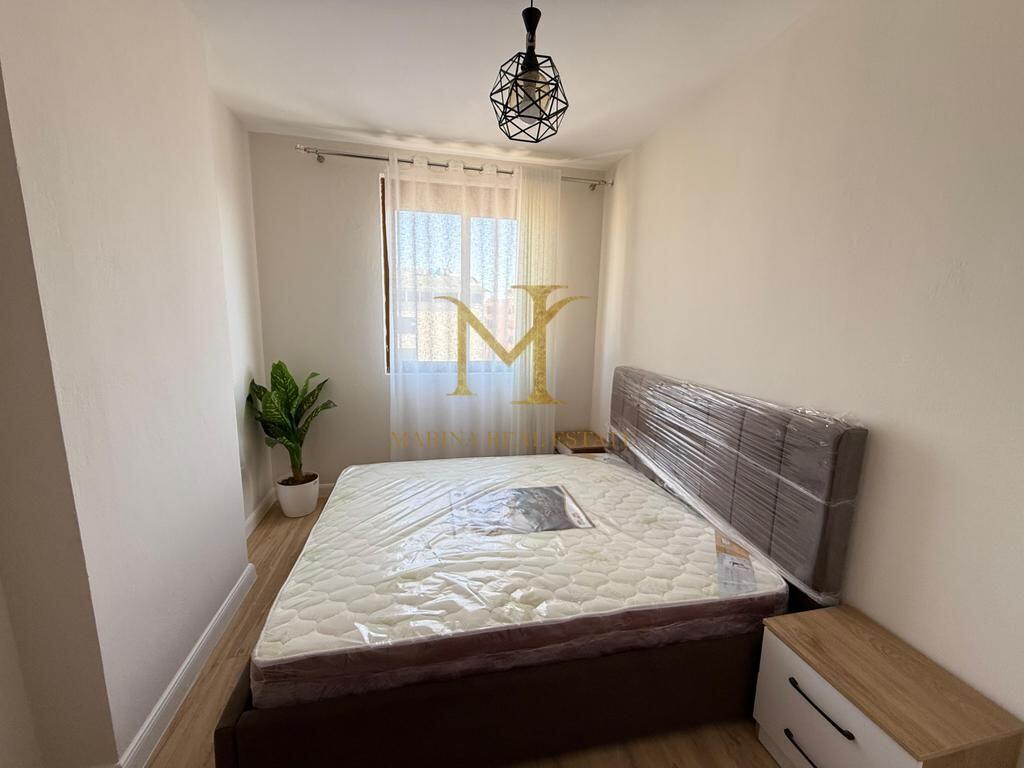 Shitet Apartament 2+1 i investuar, plazh Hekurudha !
