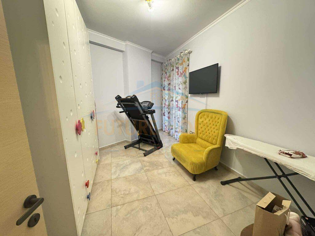 Qera, Apartament 2+1, Unaza e Re.