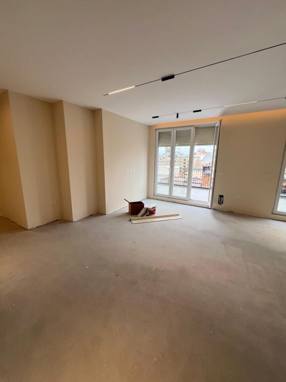 IN VENDITA APPARTAMENTO 2+1+2+Verande+🅿️ 314.000€ SCUOLA DI BALLO, TIRANA