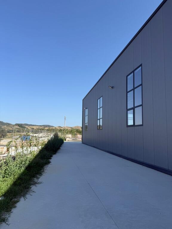 Magazzino in Affitto e Vendita