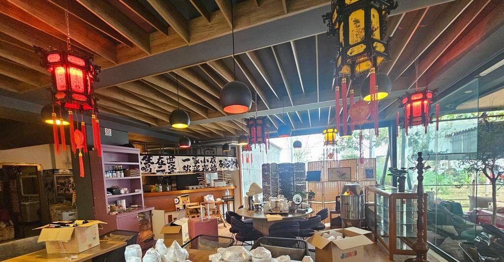 AFFITTIAMO LOCALE BAR-CAFFÈ A MYSLYM SHYRI!