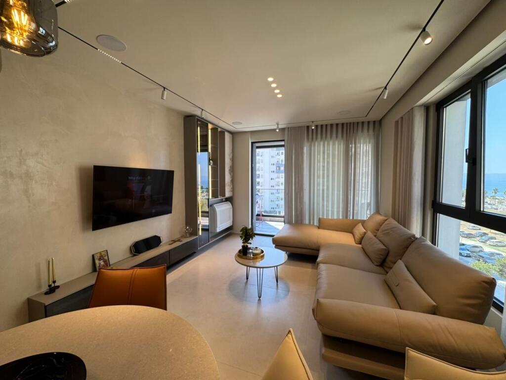 apartment for rent, full sea view  