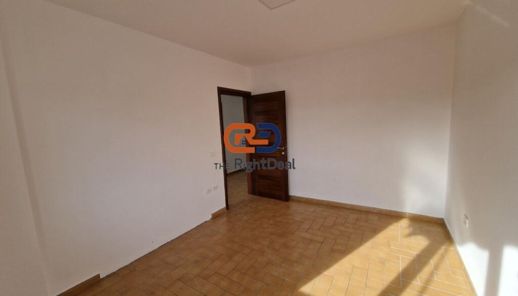 In Bllok, 3+1+2 Space for Rent, Suitable for Various Business Activities!!!