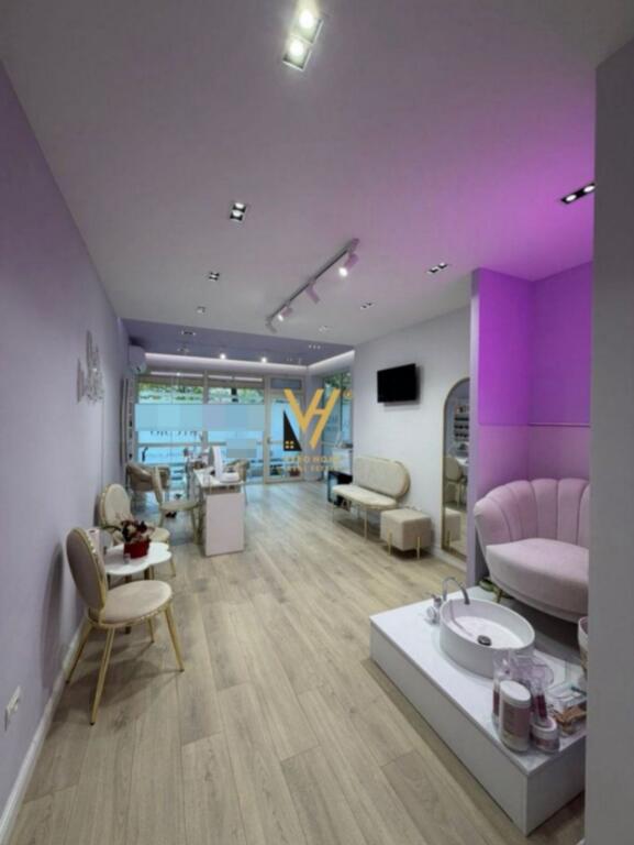 BUSINESS PREMISES 40 M2 FOR RENT AT DRY LAKE 60,000 LEKE