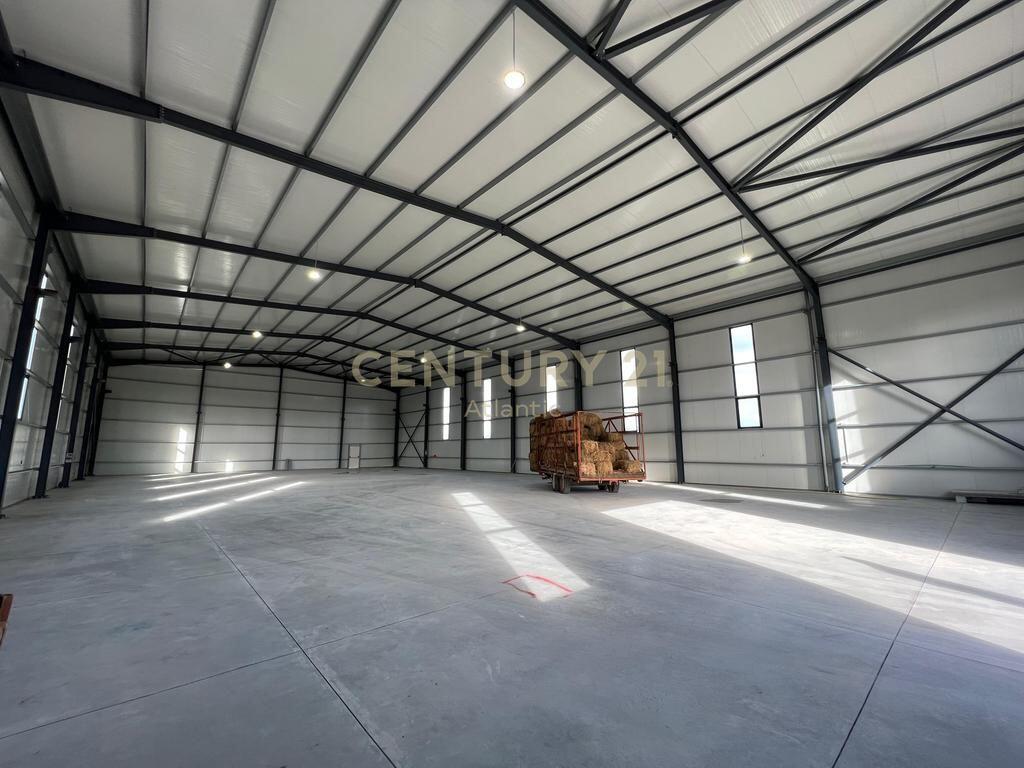 NEW WAREHOUSE BY THE ROAD FOR RENT IN PJEZE DURRES! 3,900 € /Month